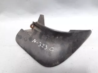 B02S51941 RH Брызговик Mazda 323 C Арт 175412, вид 1