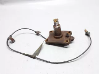  Цапфа задняя правая (ось ступицы) Mazda MPV 2 Арт 186952, вид 1