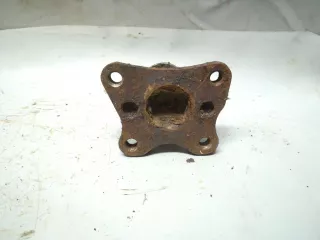  Цапфа задняя левая (ось ступицы) Ford Escort 4 Арт 191056, вид 2