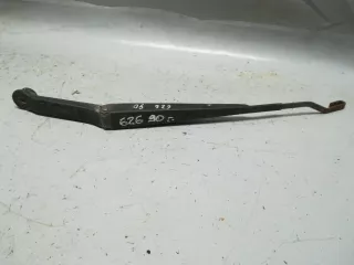  Щеткодержатель (поводок стеклоочистителя, дворник) Mazda 626 GD Арт 191411, вид 1