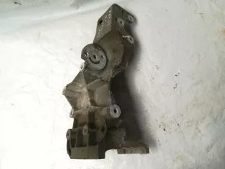 98SF10337CB Кронштейн компрессора кондиционера Ford Focus 1 Арт 198111, вид 2