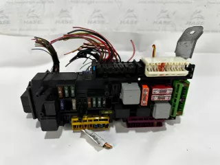 2049065602 Короб предохранителей Mercedes C W204 Арт AL14292523162, вид 2