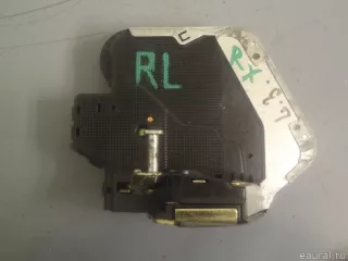 6906033111 Toyota Замок двери задней левой Lexus RX 2 Арт E1758845