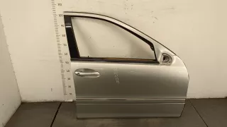 A2037200209,A2037200205,A2037200235,A2037203246,A2118202942 Дверь передняя правая серебристая Mercedes C W203 Арт 20375020, вид 1