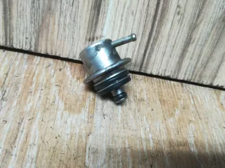 0280160507, 037133035C Датчик давления топлива Volkswagen Passat B4 Арт 1_7347, вид 1