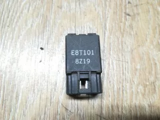E8T1018Z19 Реле (прочие) Mitsubishi Space Star 1 Арт 1_7822, вид 1