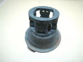 7704000661 Опора амортизатора нижняя (чашка) Renault 19 2 Арт 1_8813, вид 1