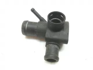 028121133B Фланец (тройник) системы охлаждения Volkswagen Passat B4 Арт 1_13090, вид 3