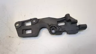 FK7216A129AF Кронштейн крепления крыла переднего левого Land Rover Discovery sport Арт 20373404, вид 3