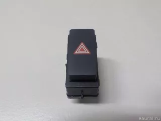 LR081346 Land Rover Кнопка аварийной сигнализации Land Rover Evoque 2 Арт E52560853, вид 1