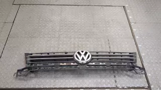 2K5853651 Решетка радиатора Volkswagen Touran 2 Арт 20382890, вид 1