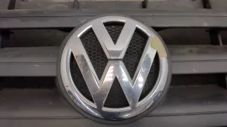 2E0853653E Решетка радиатора Volkswagen Crafter 1 Арт 20383201, вид 2