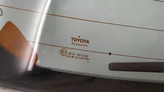 670050D020 Крышка багажника (дверь 3-5) Toyota Yaris 2 Арт 20379868, вид 2