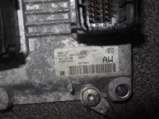  Блок управления двигателем Opel Corsa D Арт e861545, вид 1
