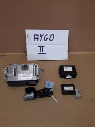 Блок управления двигателем Toyota Aygo 2 Арт e878689, вид 1