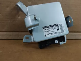  Блок управления двигателем Toyota Yaris 3 Арт e879760, вид 1