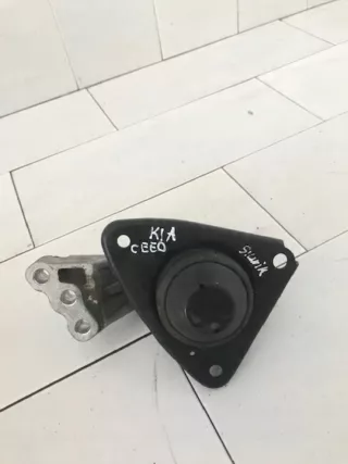 1,6CRDI Подушка крепления КПП Kia Ceed 1 Арт e1817070, вид 3