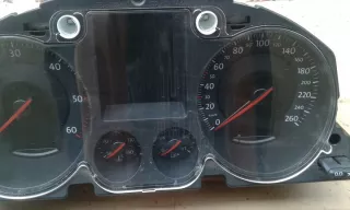 3C0920871E Щиток приборов (приборная панель) Volkswagen Passat B6 Арт e1912672, вид 4