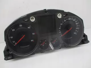3C0920871E Щиток приборов (приборная панель) Volkswagen Passat B6 Арт e2081683, вид 2