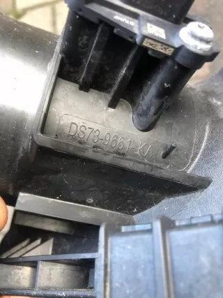DS73-9661-KA Корпус воздушного фильтра Ford Edge 2 Арт e3140642, вид 2