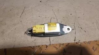 89834-47020 89833-47030 Датчик удара Toyota Prius 2 Арт e3548806, вид 1