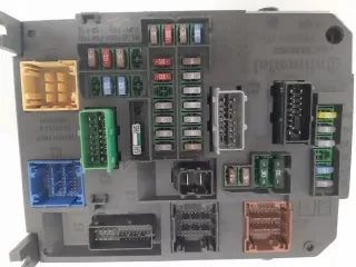 BSI9665547480 S180121003H 9665547480 Блок предохранителей Citroen C4 2 Арт e4274944, вид 3
