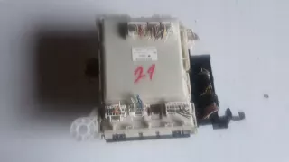 8273042020 Блок предохранителей Toyota Rav 4 3 Арт e4293879, вид 1