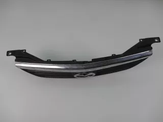 GG2M50712 Решетка радиатора Mazda 626 GF Арт e4518413, вид 4