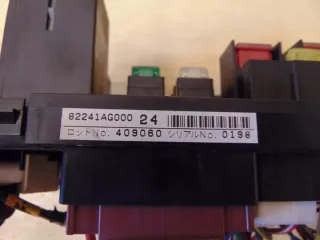 82241AG000 Блок предохранителей Subaru Legacy 4 Арт e4612394, вид 4