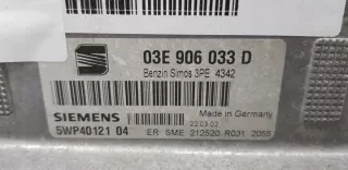 03E906033D 5WP40121 5WP4012104 Блок управления двигателем Seat Ibiza 5 Арт e4817991, вид 2