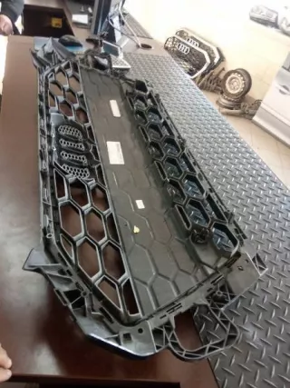 8W0853651EB Решетка радиатора Audi A4 B9 Арт e4853634, вид 4