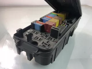 13205804 Блок предохранителей Opel Vectra C  Арт e5155719, вид 3