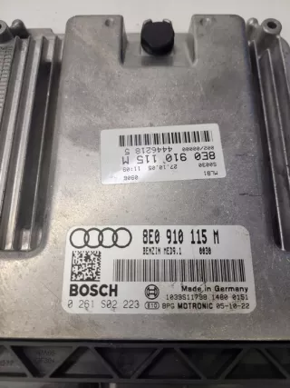 8E0910115M Блок управления двигателем Audi A4 B7 Арт e5400783, вид 4