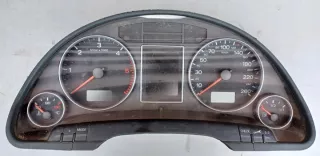 8E0920931P Щиток приборов (приборная панель) Audi A4 B7 Арт e5440028, вид 1