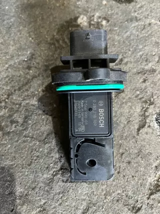 7566990 0280218169 Расходомер воздуха BMW 5 F10/F11/GT F07 Арт e5446556, вид 1