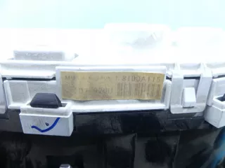 8100A115 Щиток приборов (приборная панель) Mitsubishi Lancer 7 Арт e5467224, вид 4