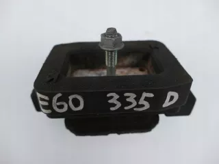 6770289 Подушка крепления КПП BMW 5 E60/E61 Арт e5536352, вид 1