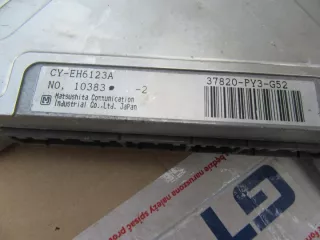 37820-PY3-G52 CY-EH6123A Блок управления двигателем Honda Legend 5 Арт e6035354, вид 3