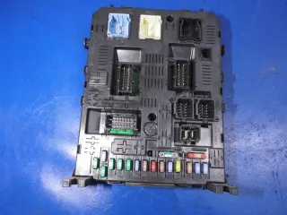  966405908001 Блок предохранителей Citroen C4 1 Арт e6137126, вид 1