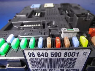  966405908001 Блок предохранителей Citroen C4 1 Арт e6137126, вид 2