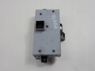 51735171 Блок предохранителей Fiat Punto 2 Арт e6184324, вид 3
