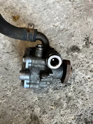 1J0422104A Насос гидроусилителя руля Audi A3 8L Арт e6198210, вид 3