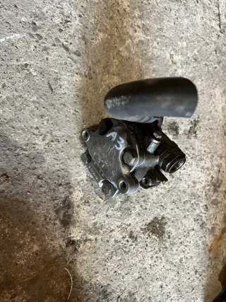 1J0422104A Насос гидроусилителя руля Audi A3 8L Арт e6198210, вид 4