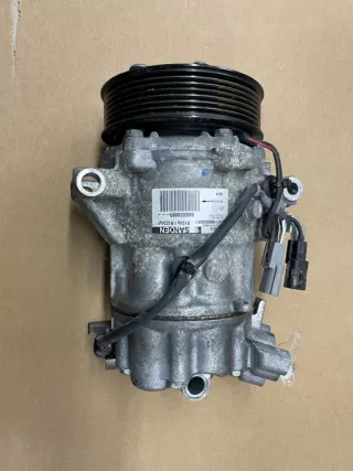 926002888R Компрессор кондиционера Renault Clio 4 Арт e6335131, вид 1