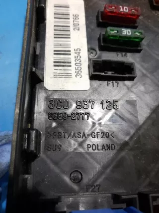 3C0937125 Блок предохранителей Volkswagen Passat B7 Арт e6351334, вид 3
