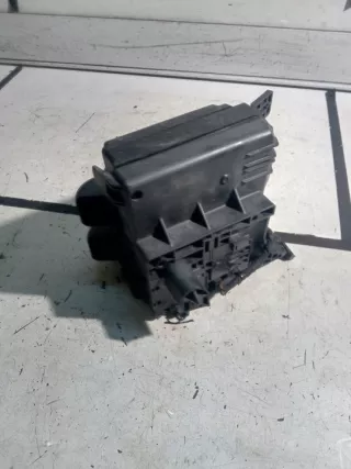 L1BT-14D068-HAB Блок предохранителей Ford Fiesta 7 Арт e6394398, вид 2