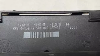 6Q0959433A Блок предохранителей Skoda Fabia 1 Арт e6448581, вид 2