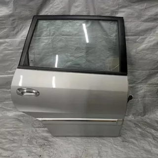 czesci_188_12 Дверь задняя правая Kia Carens 2 Арт e6511303, вид 1