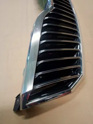 3T0853668B Решетка радиатора Skoda Superb 2 Арт e6547490, вид 12