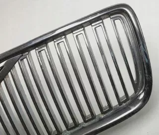 08693346 Решетка радиатора Volvo V70 2 Арт e6670307, вид 2